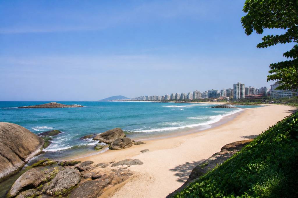 3 praias em Guarapari para conhecer no litoral capixaba
